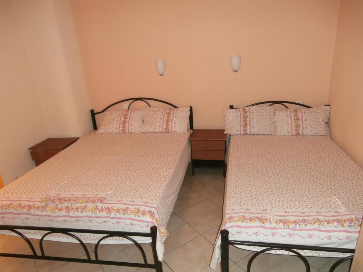 Villa Finikas Vrasná Zewnętrze zdjęcie