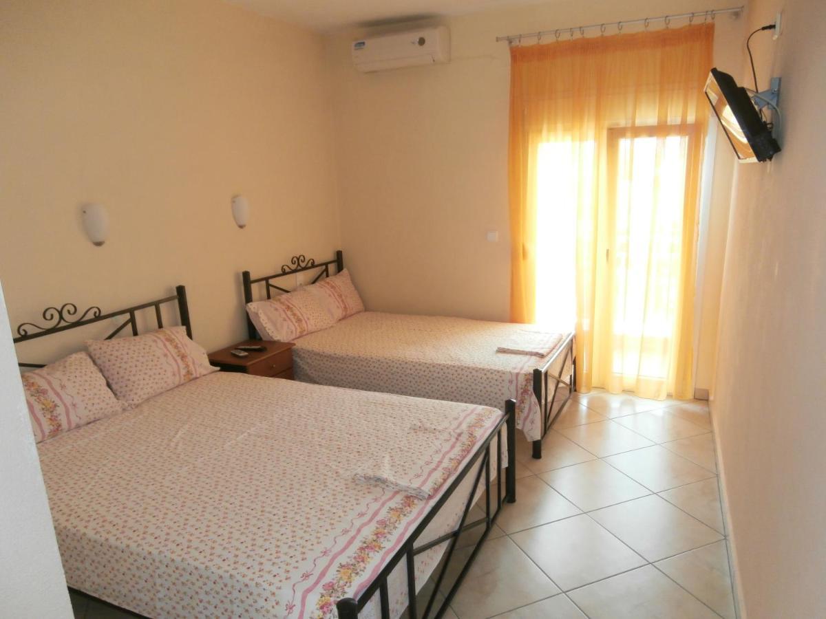 Villa Finikas Vrasná Zewnętrze zdjęcie