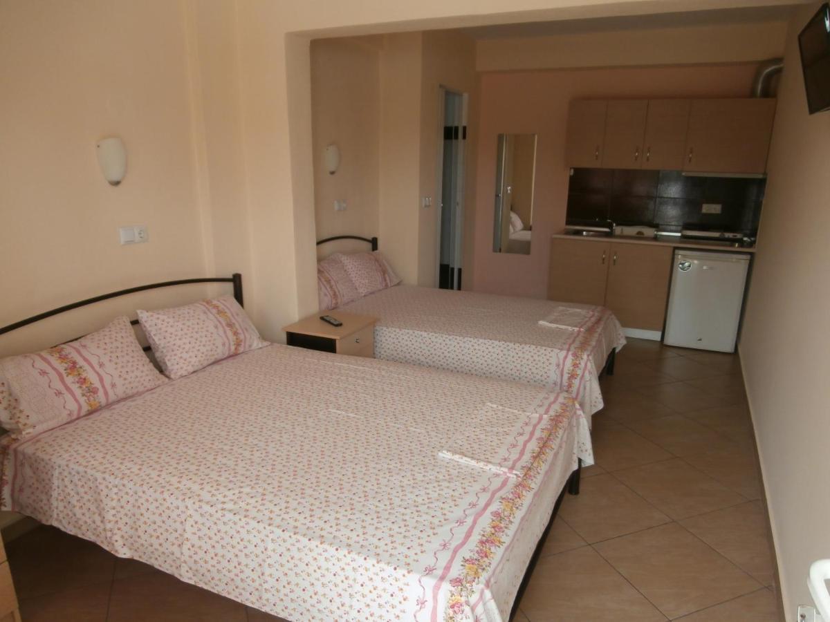 Villa Finikas Vrasná Zewnętrze zdjęcie