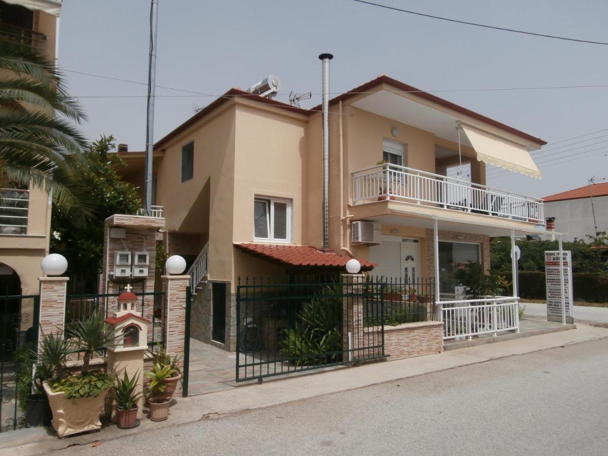 Villa Finikas Vrasná Zewnętrze zdjęcie