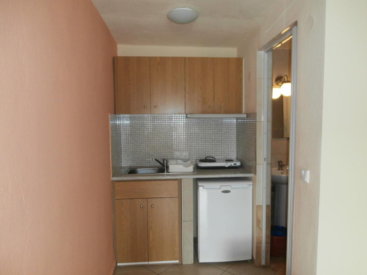 Villa Finikas Vrasná Zewnętrze zdjęcie