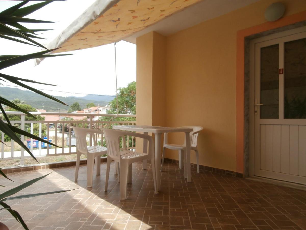 Villa Finikas Vrasná Zewnętrze zdjęcie